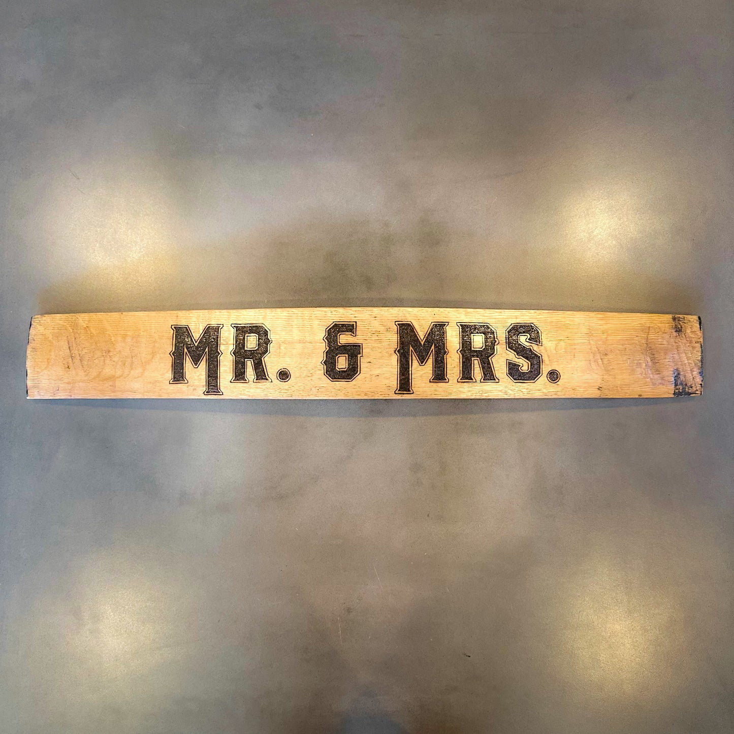 Mr. & Mrs. Stave intagliato a mano firmato da Russ Smith